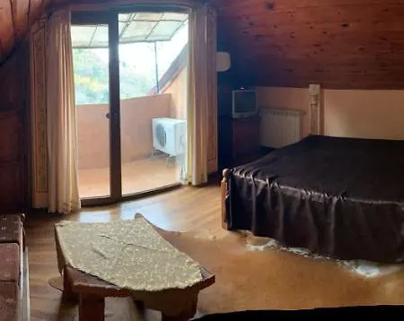 Hotel Litov House - Organic Food From Small Local Farms By Asteri Melnik (Blagoevgrad)