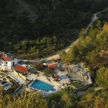 Litov House - Organic Food From Small Local Farms By Asteri Hotel