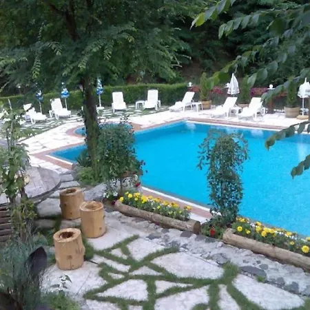 Litov House - Organic Food From Small Local Farms By Asteri Hotel 3*